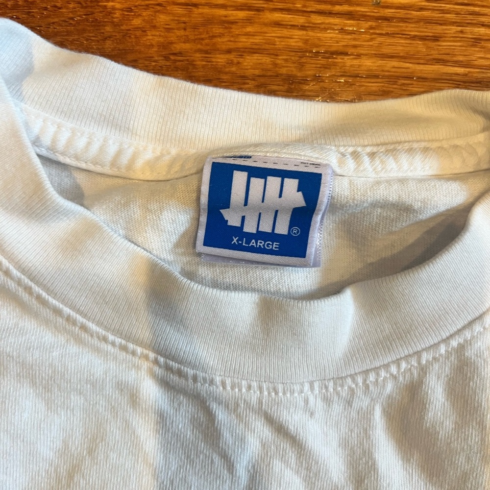 Undefeated White Long Sleeve Shirt size XL - Picture 3 of 4